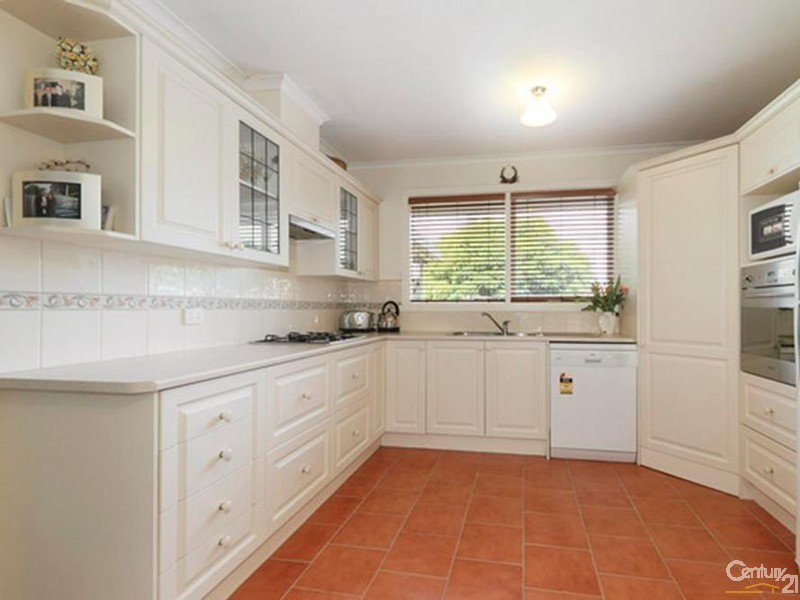 11 Pearson Street, Dandenong North VIC 3175