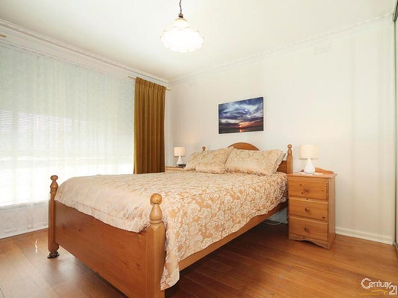 11 Pearson Street, Dandenong North VIC 3175