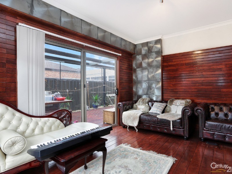 7 Hermes Avenue, Cranbourne West VIC 3977