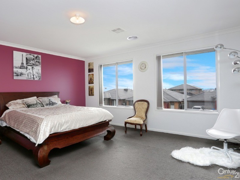 7 Hermes Avenue, Cranbourne West VIC 3977