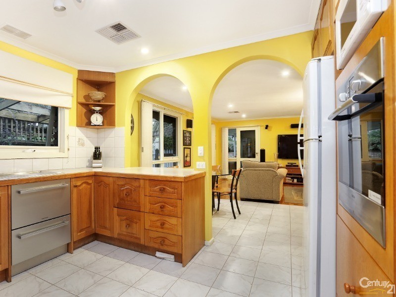 15  Thornton Court, Dandenong North VIC 3175