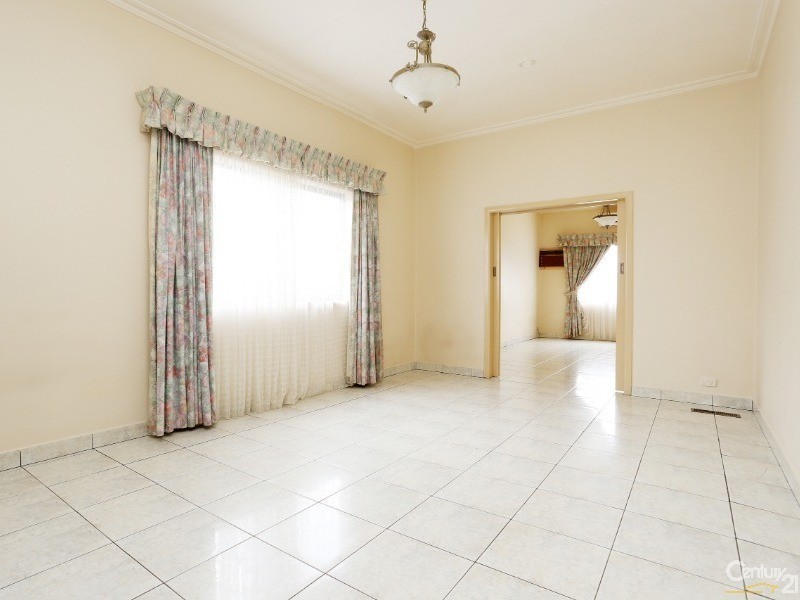 92 Liege Avenue, Noble Park VIC 3174