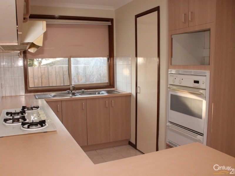 77 Nettle Drive, Hallam VIC 3803