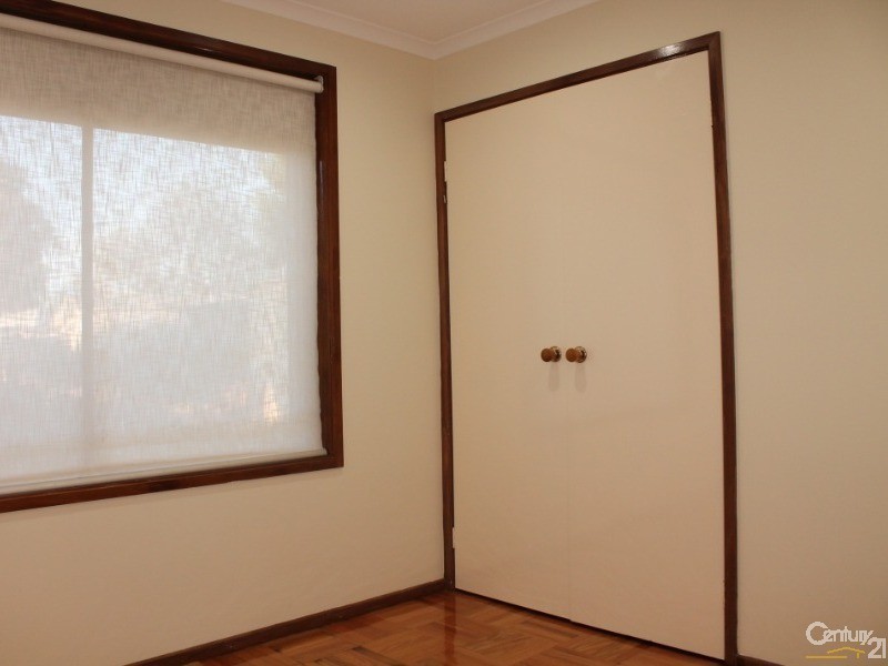 77 Nettle Drive, Hallam VIC 3803