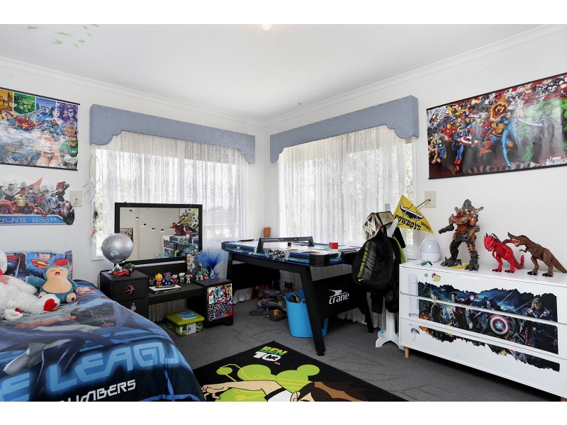 15 Bundeena Ave, Keysborough VIC 3173