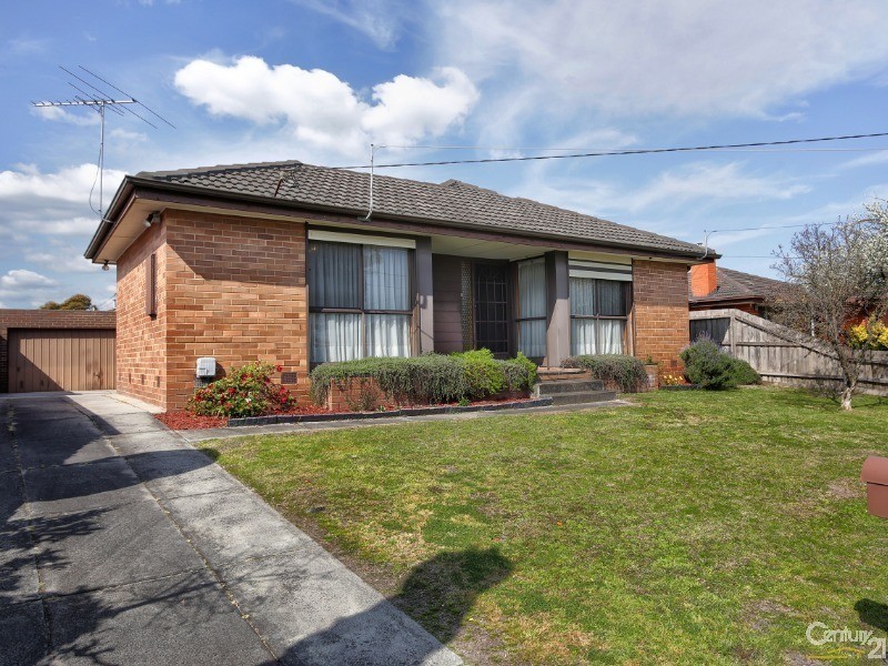 53 Kuringgai Cres, Noble Park VIC 3174