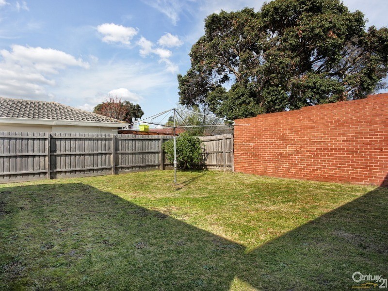 53 Kuringgai Cres, Noble Park VIC 3174