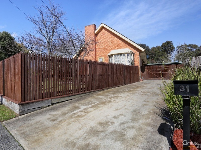 31 Hampton Drive, Hampton Park VIC 3976
