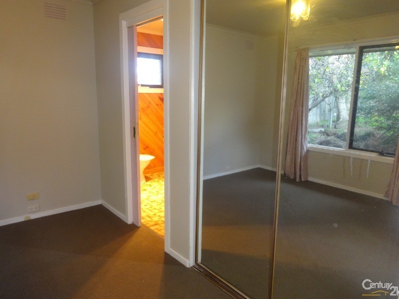 6 McKay Court, Dandenong North VIC 3175