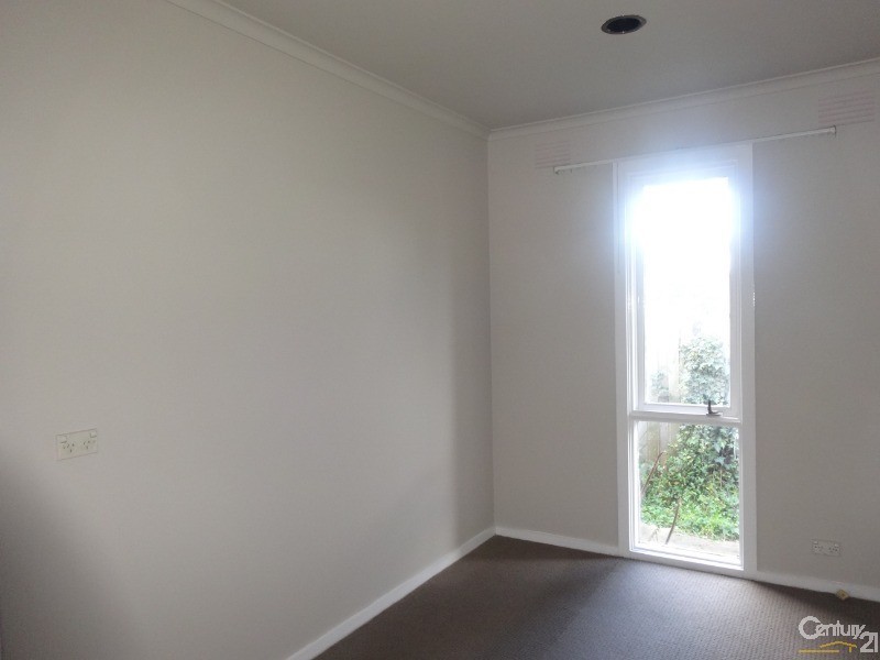 6 McKay Court, Dandenong North VIC 3175