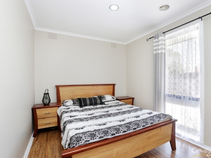3 Davanzo Ave, Clayton South VIC 3169