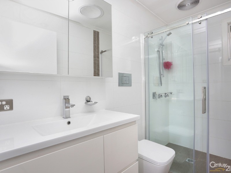 3 Davanzo Ave, Clayton South VIC 3169