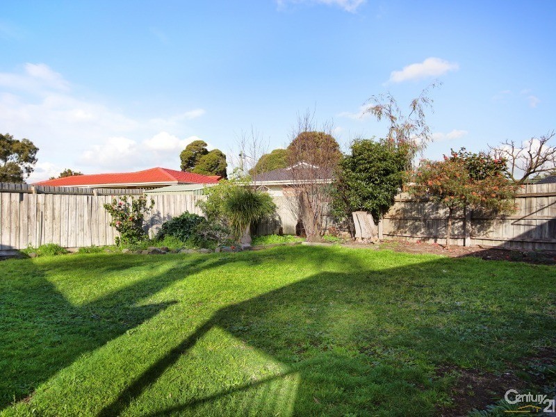 7 Shady Place, Noble Park VIC 3174