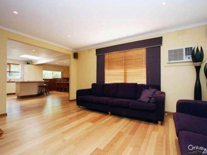 45 Deschamp Crescent, Rowville VIC 3178