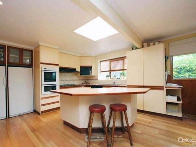 45 Deschamp Crescent, Rowville VIC 3178