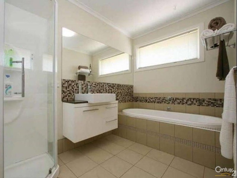 45 Deschamp Crescent, Rowville VIC 3178