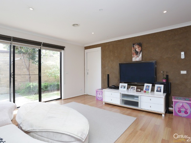 2/75 Athol Road, Springvale South VIC 3172