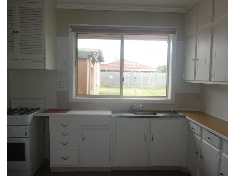 35 Hughes Crescent, Dandenong North VIC 3175