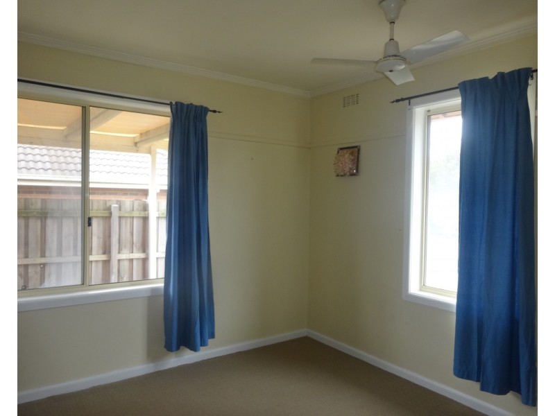 35 Hughes Crescent, Dandenong North VIC 3175