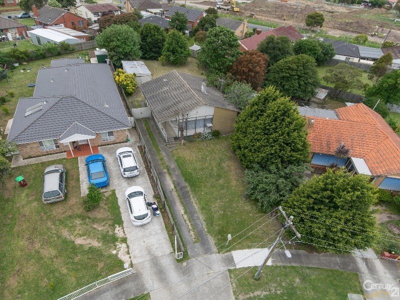 5 Peach Court, Doveton VIC 3177