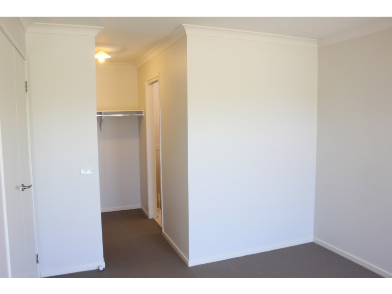 46 Dahlia Crescent, Keysborough VIC 3173