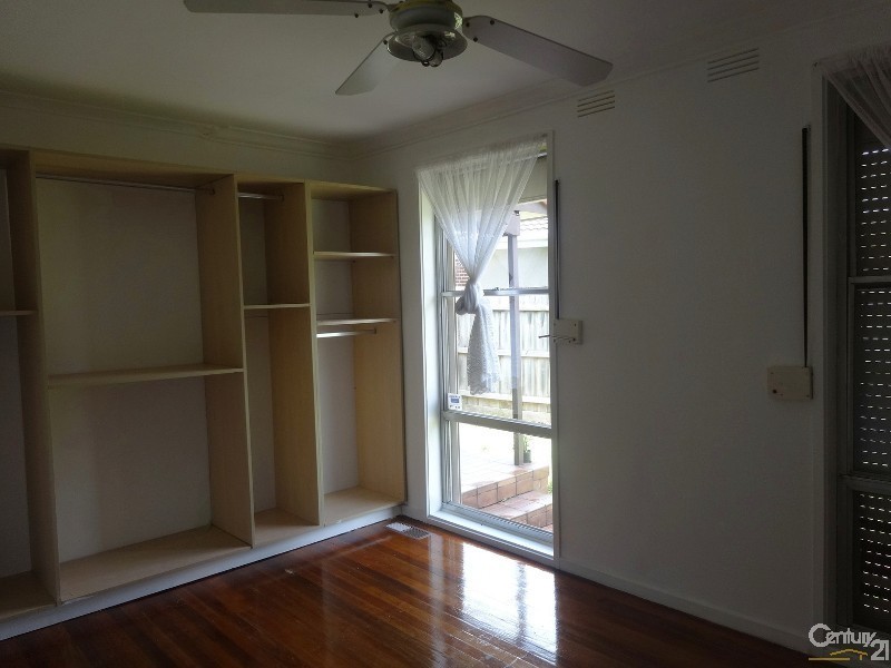 31 Amalfi Drive, Endeavour Hills VIC 3802