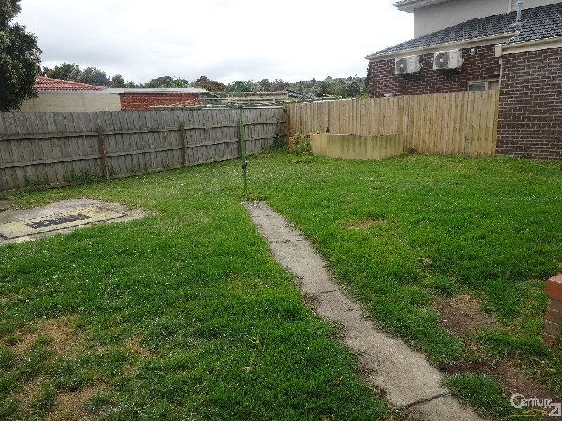 31 Amalfi Drive, Endeavour Hills VIC 3802