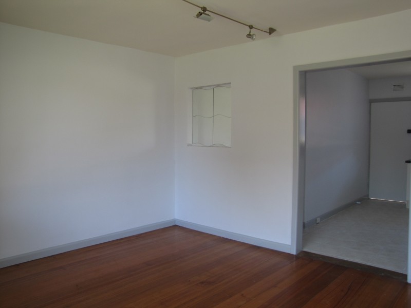 2/33 Gladstone Road, Dandenong VIC 3175