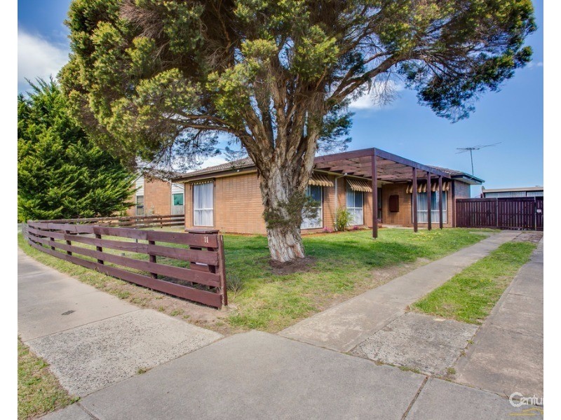11 Junee Court, Hastings VIC 3915
