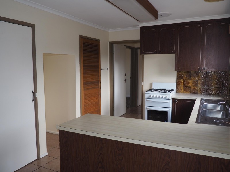 29 Carlisle Road, Hallam VIC 3803