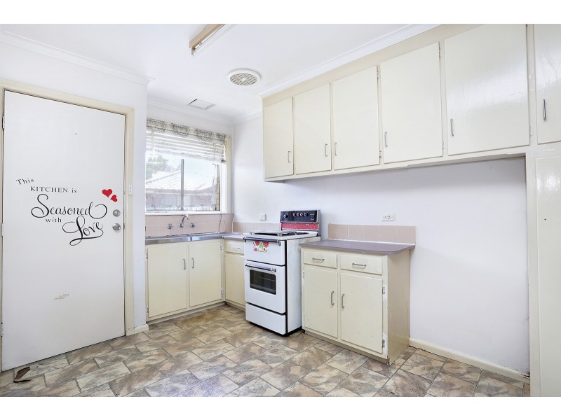 5/16 Benga Ave, Dandenong VIC 3175