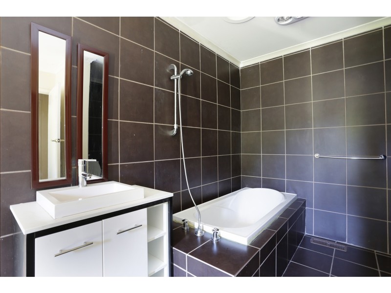 21 Frognal Drive, Noble Park North VIC 3174