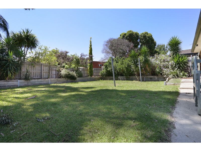 21 Frognal Drive, Noble Park North VIC 3174