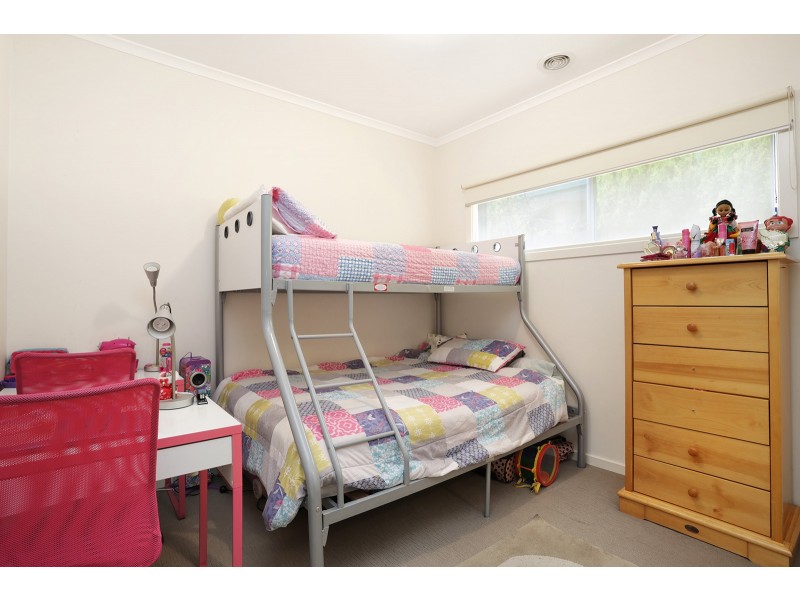 1-2 / 10 Kingswood Cres, Noble Park North VIC 3174