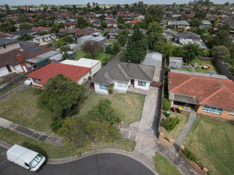 8 Asling Street, Springvale South VIC 3172