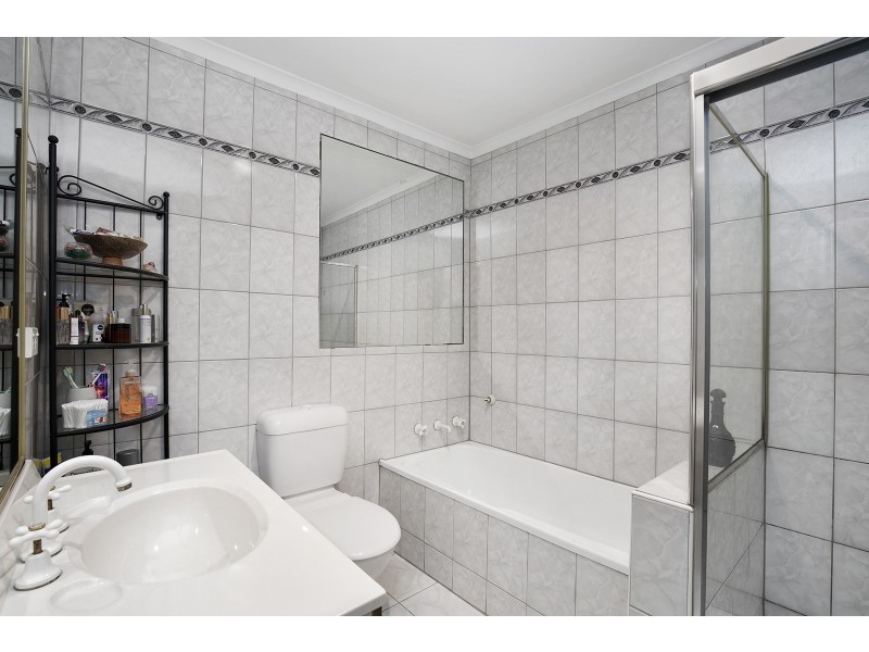 69 James Cook Drive, Endeavour Hills VIC 3802