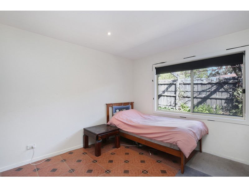 69 James Cook Drive, Endeavour Hills VIC 3802