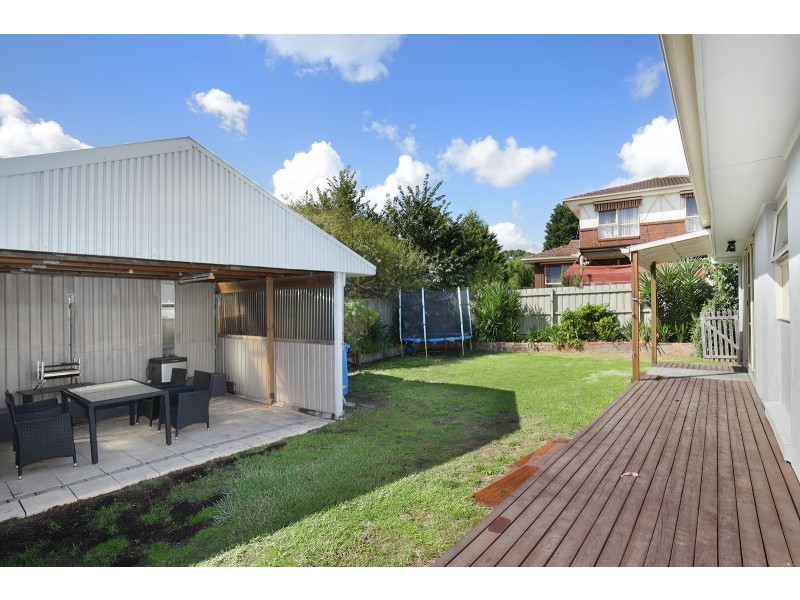 69 James Cook Drive, Endeavour Hills VIC 3802