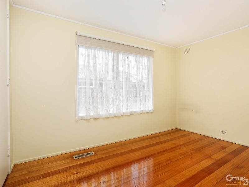 2 Whitehaven Crescent, Mulgrave VIC 3170