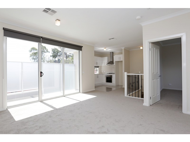 2/3 Pau Street, Noble Park VIC 3174