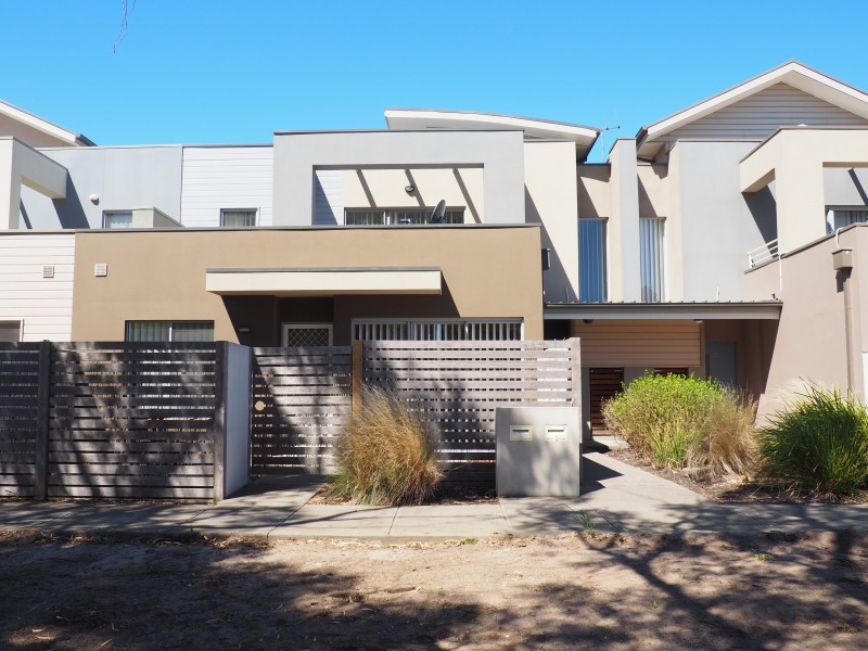 21/25 Lats Avenue, Carrum Downs VIC 3201