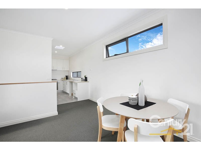 2/16 Mons Parade, Noble Park VIC 3174