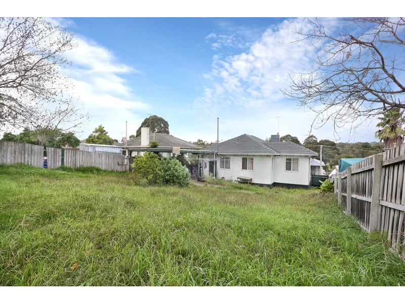 124 Paperbark Street, Doveton VIC 3177