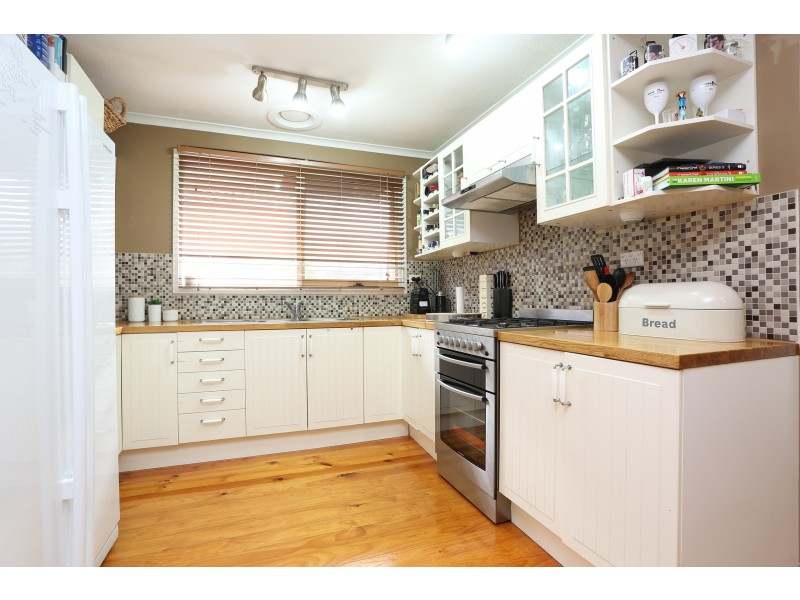 2 Brott Court, Dandenong North VIC 3175