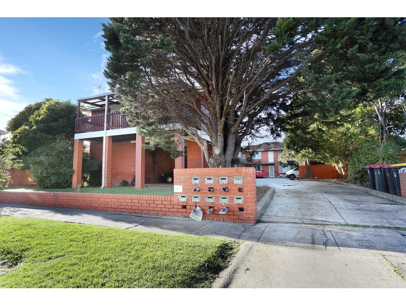 8/6 Keys Street, Dandenong VIC 3175