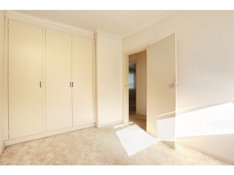 8/6 Keys Street, Dandenong VIC 3175
