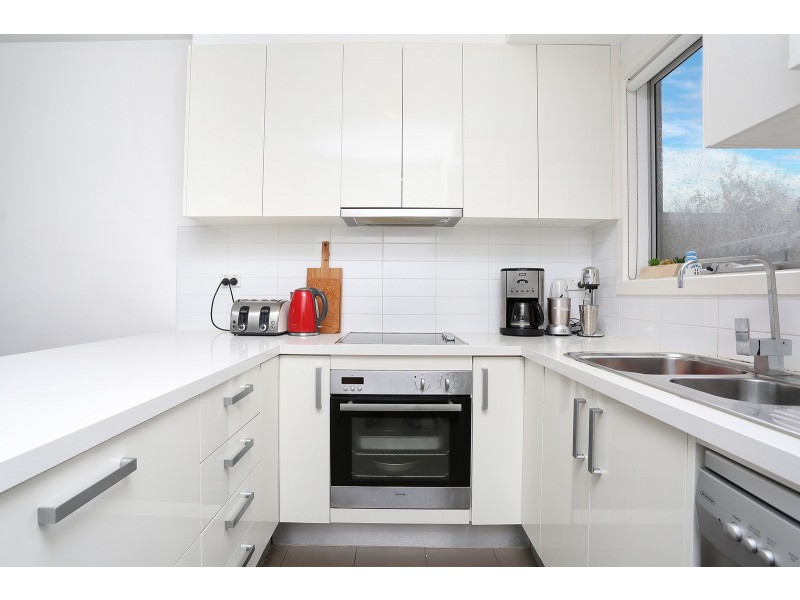 2/43 Morton Street, Clayton VIC 3168