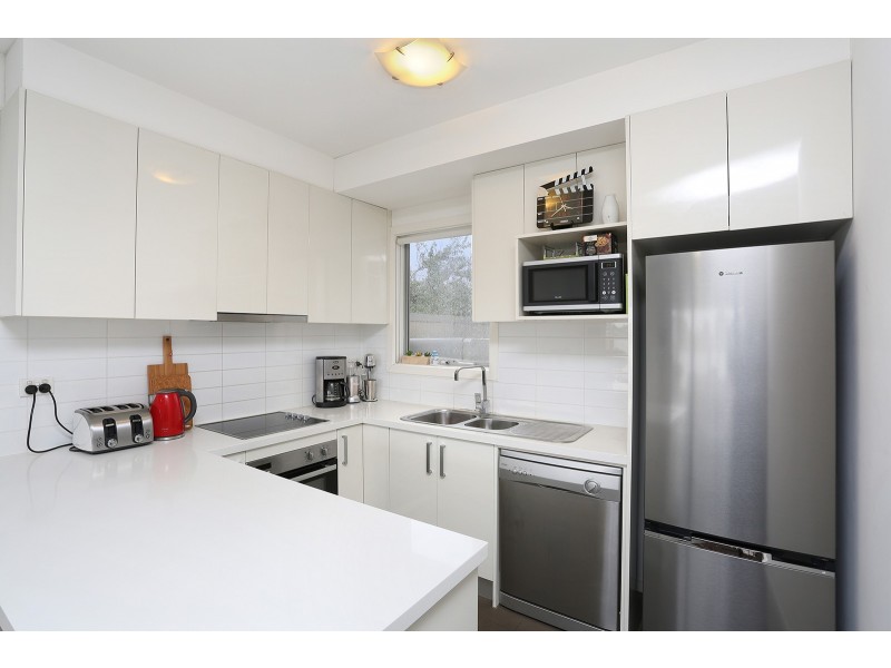 2/43 Morton Street, Clayton VIC 3168