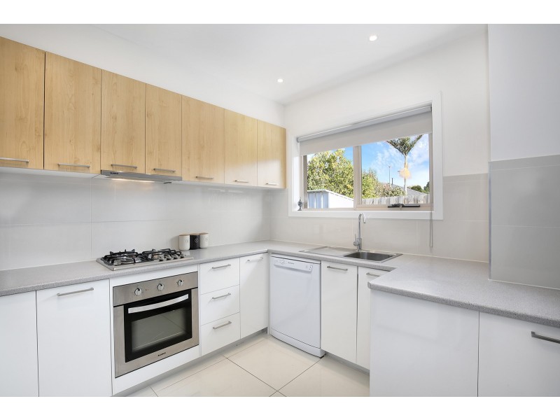 2/2 Lebanon Street, Dandenong VIC 3175