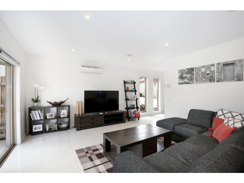 2/2 Lebanon Street, Dandenong VIC 3175